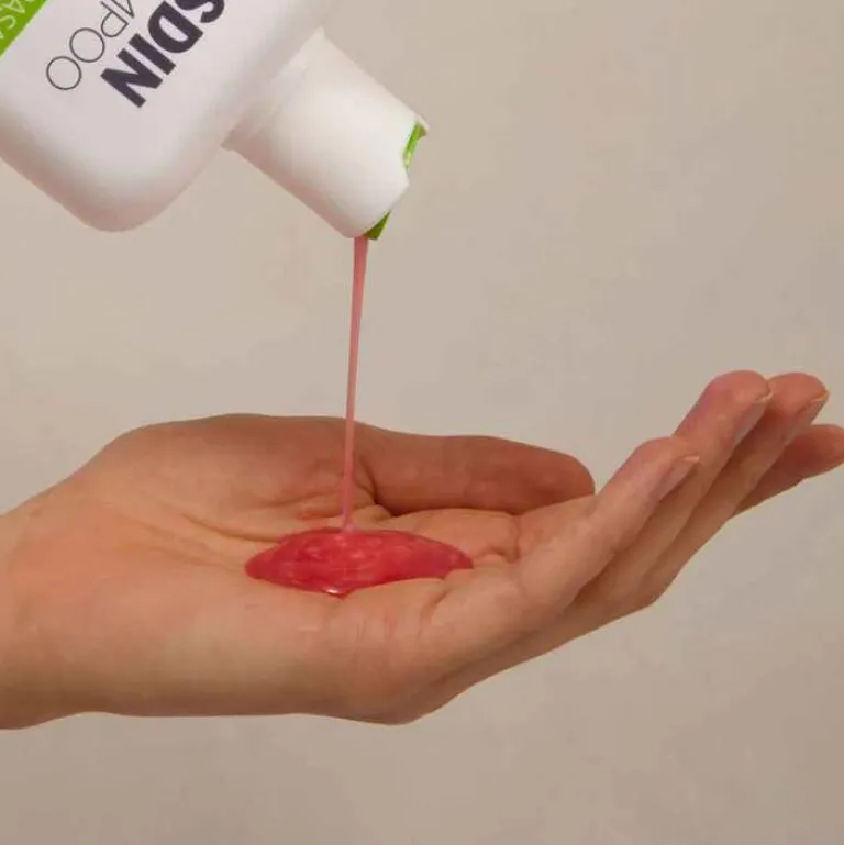 Online Isdin Nutradeica Shampoo gegen Schuppen und fettiges Haar, 400 ml