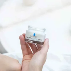 Outlet La Roche-Posay Nutritic Intense reichhaltige Creme, 50 ml Trockene Haut|Tagespflege