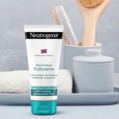 Neutrogena norwegische Formel reichhaltige Fußcreme, 100 ml